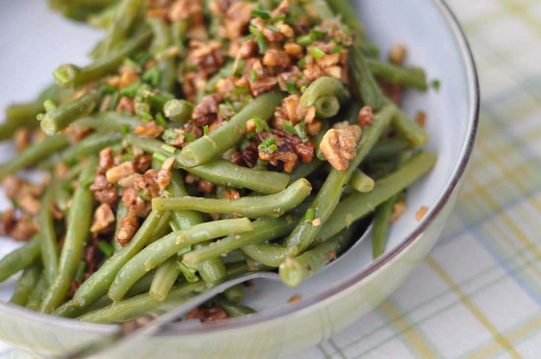 Lemon-Walnut Green Bean Salad Vegan