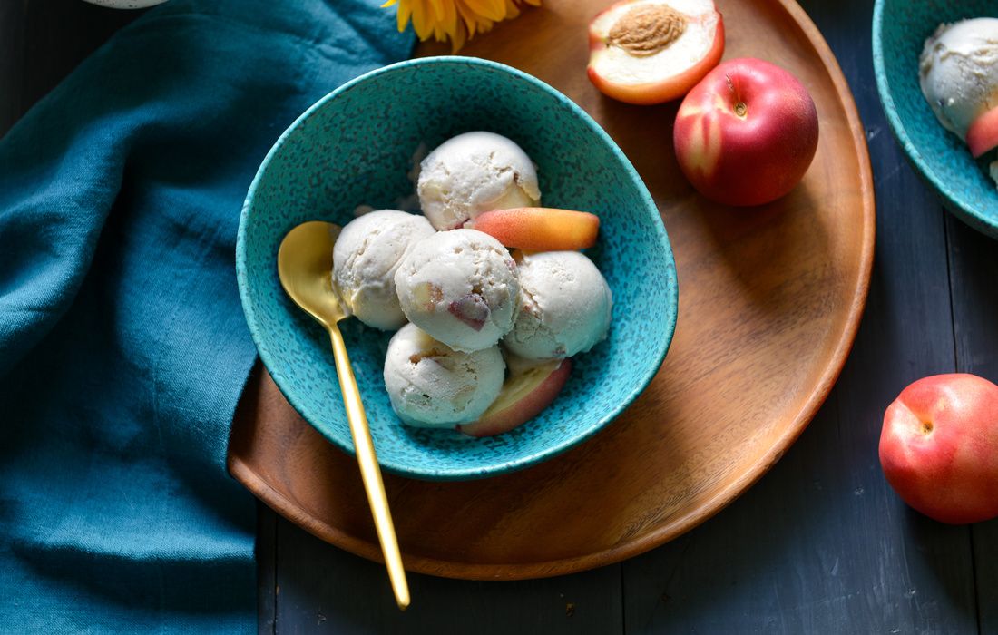 DAIRY-FREE WHITE NECTARINE ICE CREAM-2