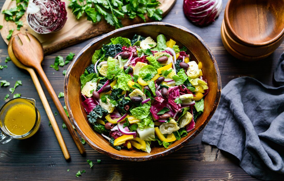 ITALIAN KALE AND RADICCHIO SALAD