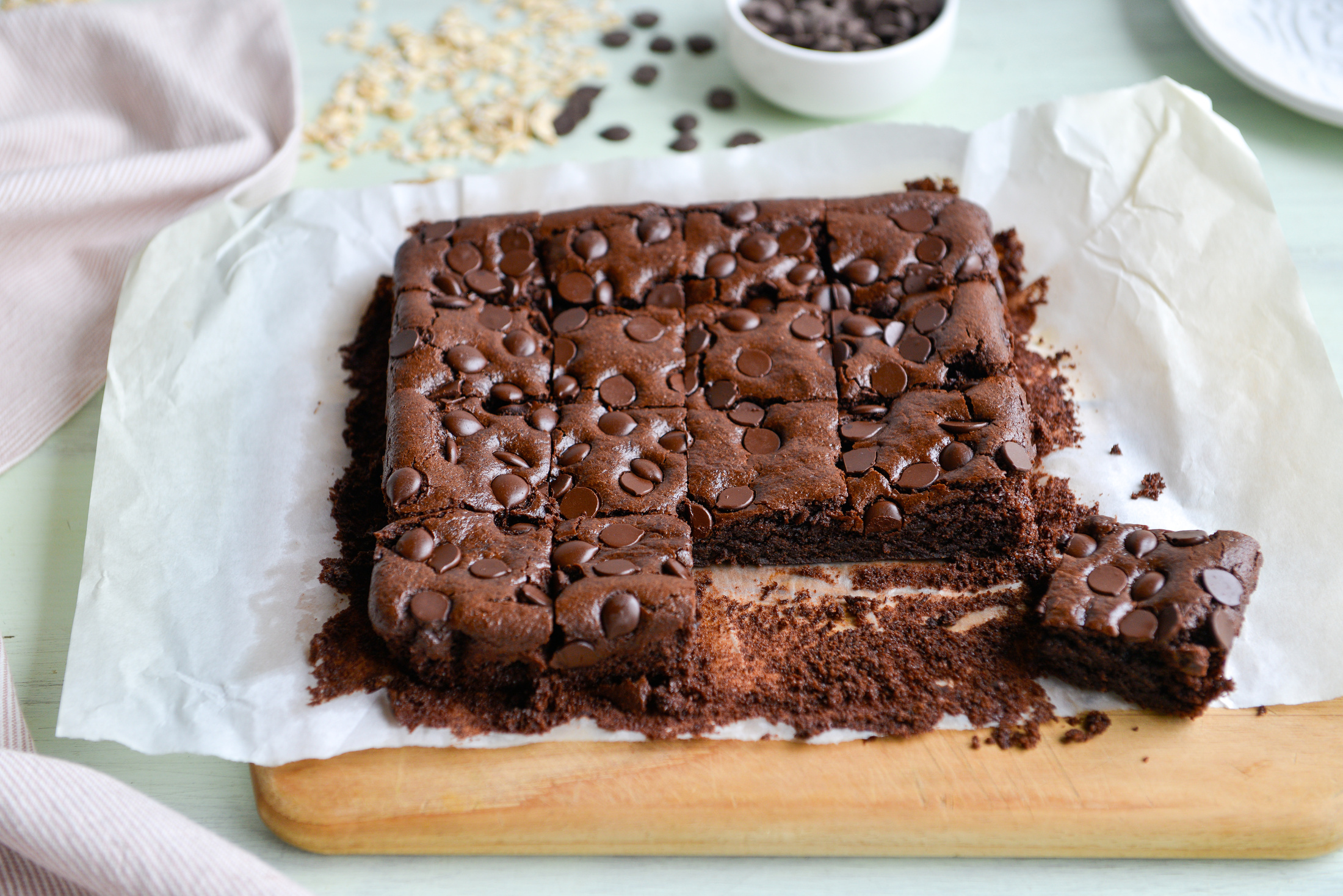 OATMEAL BLENDER BROWNIES-4