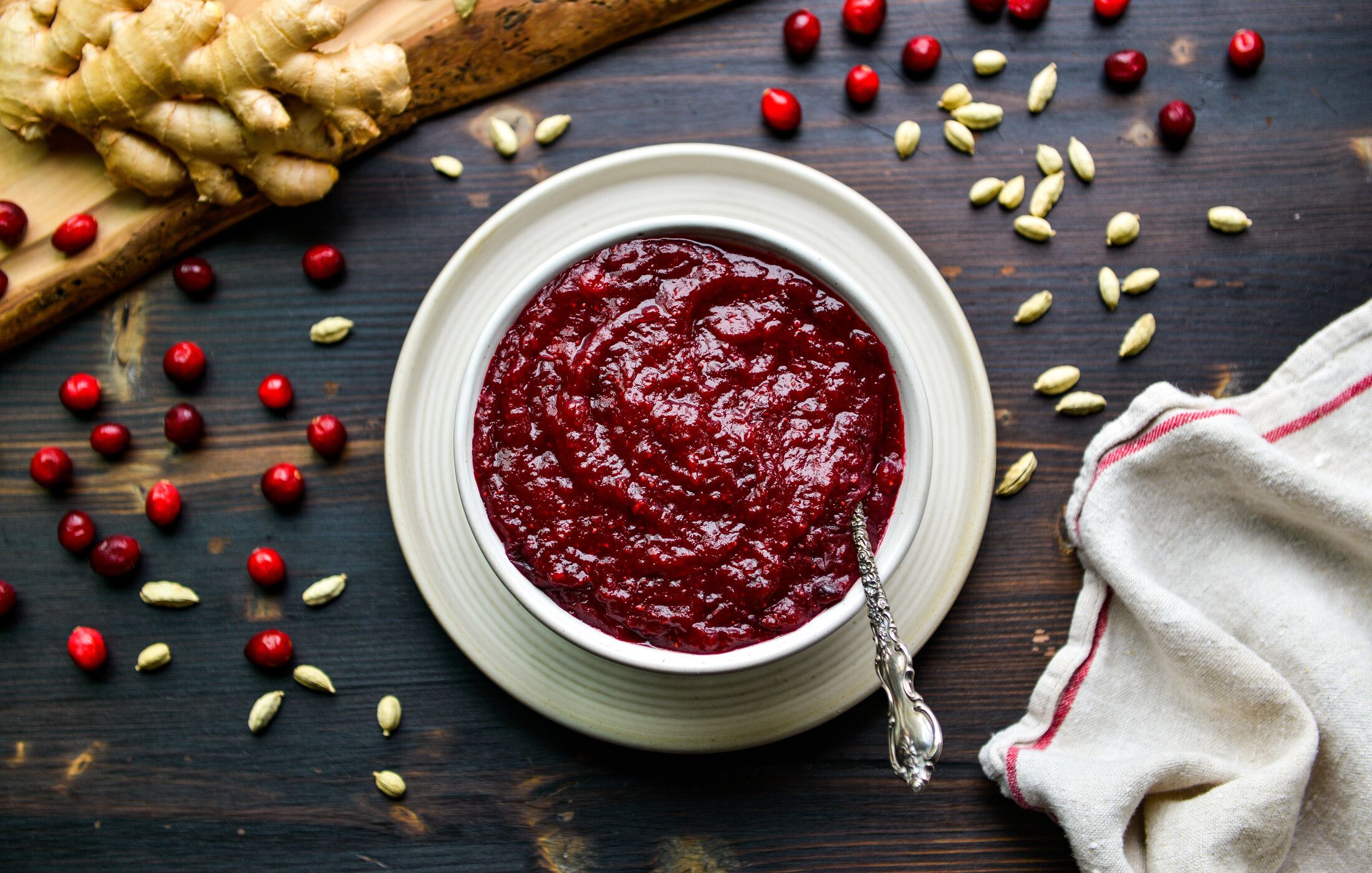 APPLE-CARDAMOM CRANBERRY SAUCE-1