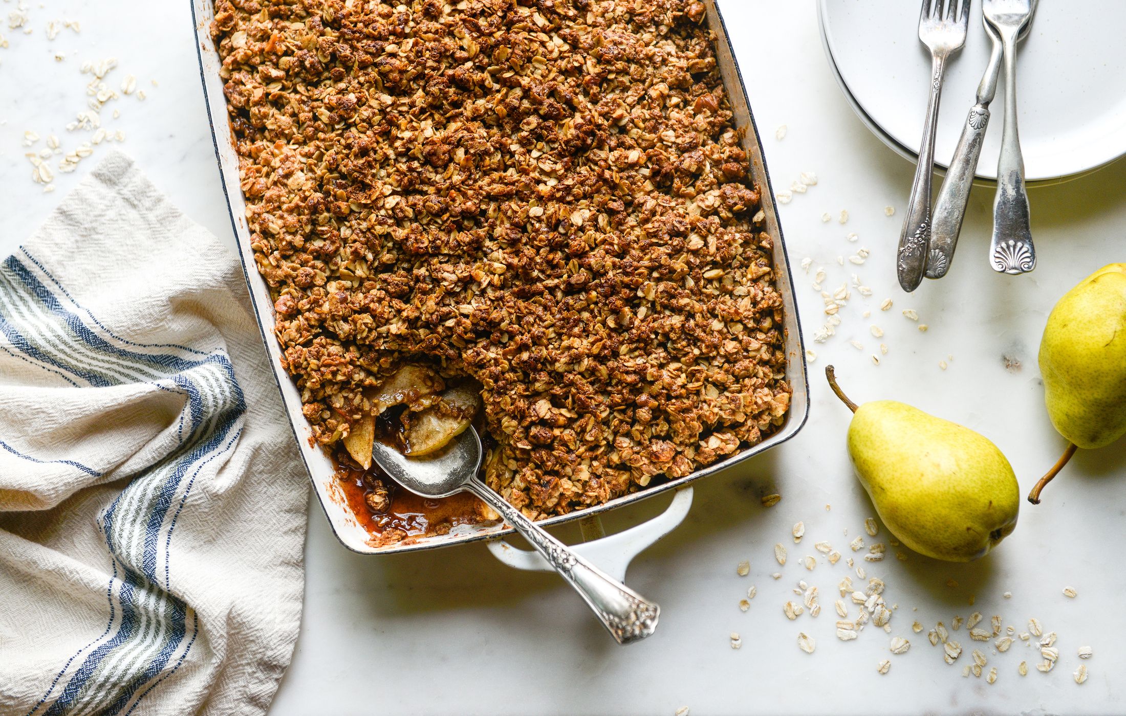 APPLE-PEAR CRISP WALNUT-OAT TOPPING GLUTEN-FREE-1