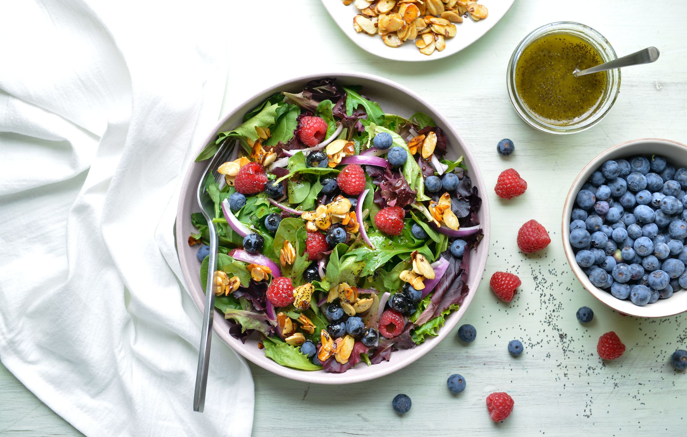 SUMMER BERRY SALAD WITH HONEY-POPPYSEED VINAIGRETTE-4