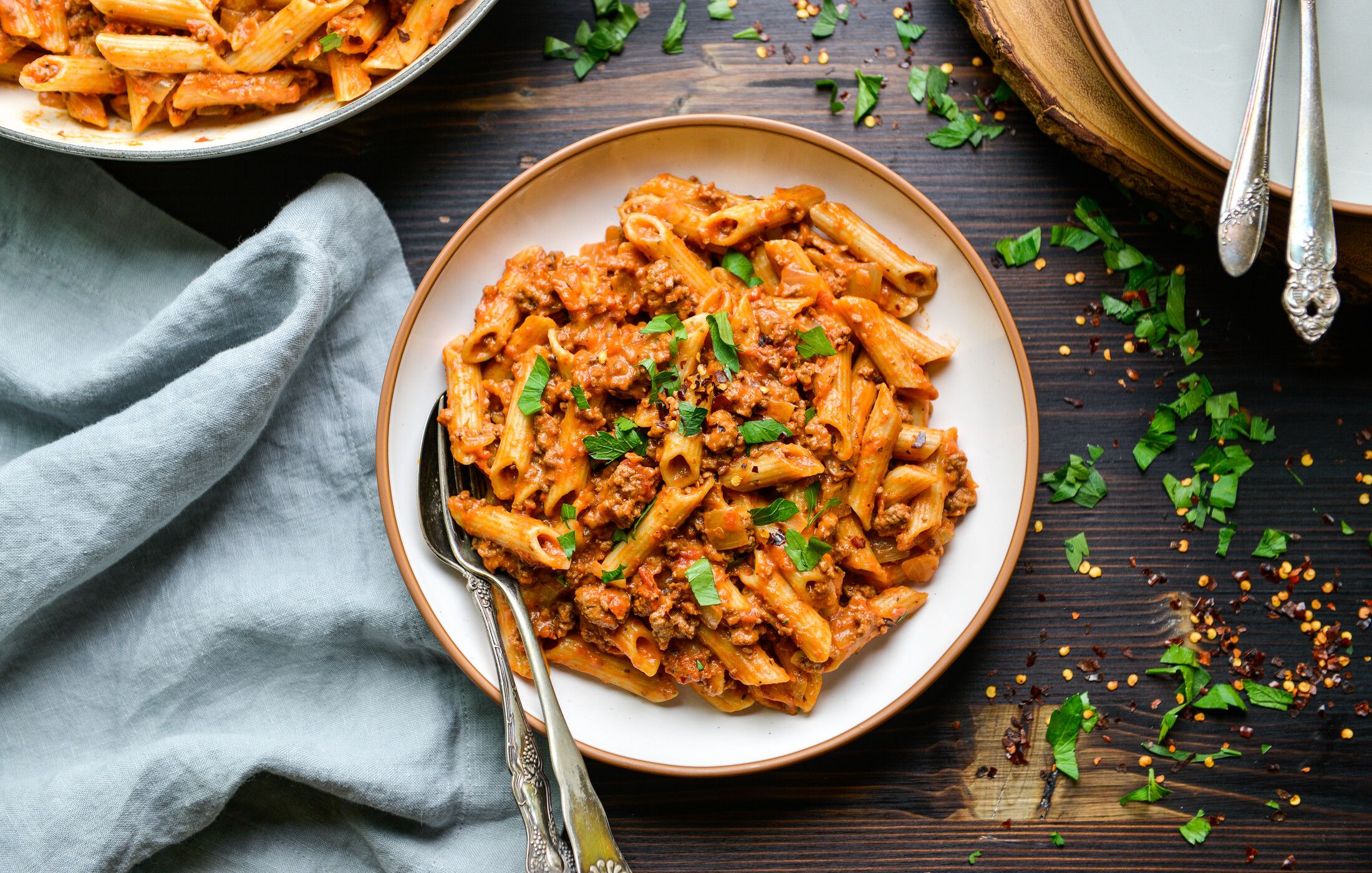 CREAMY BEEF NOODLE SKILLET-1