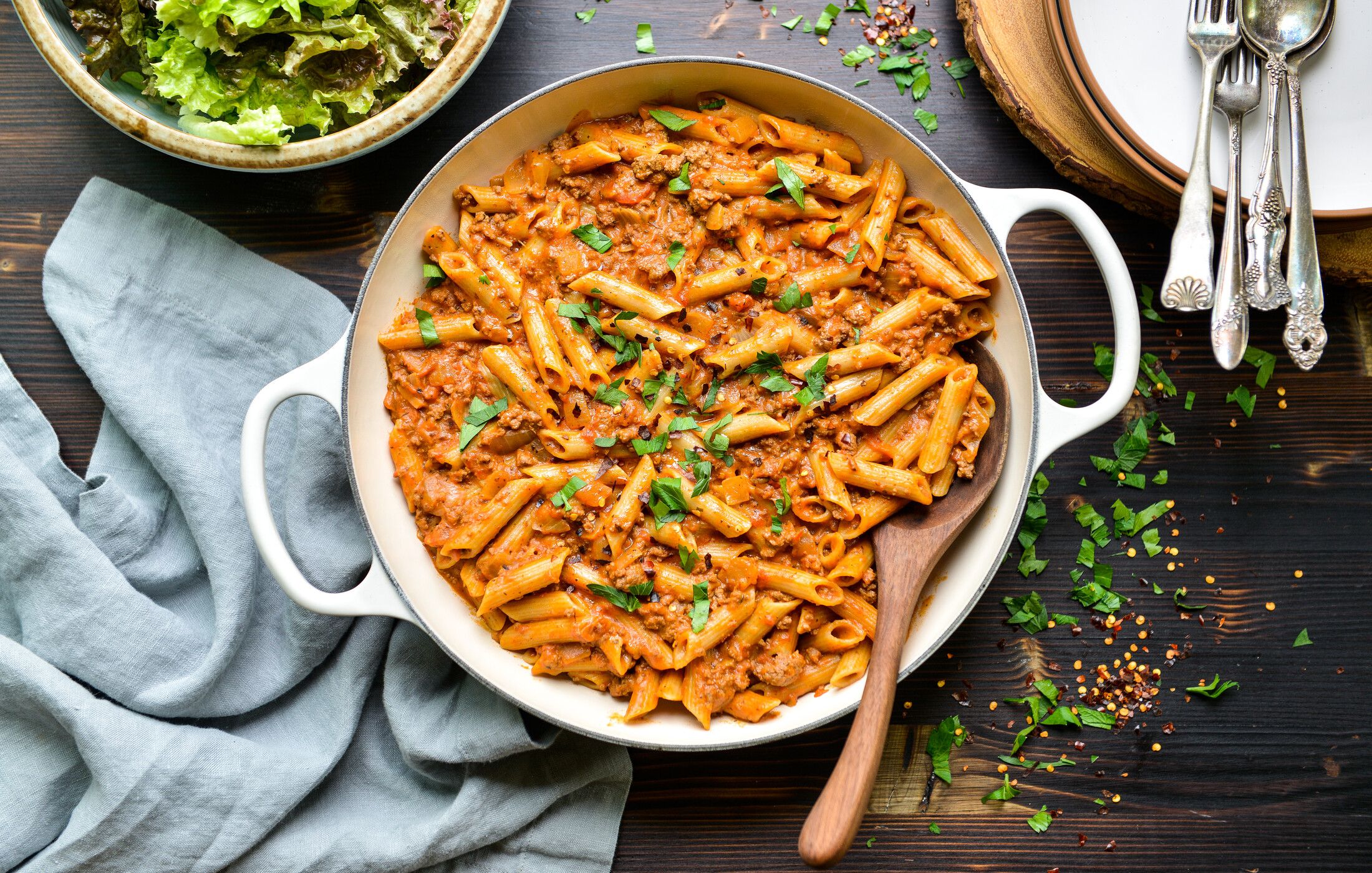 CREAMY BEEF NOODLE SKILLET-2