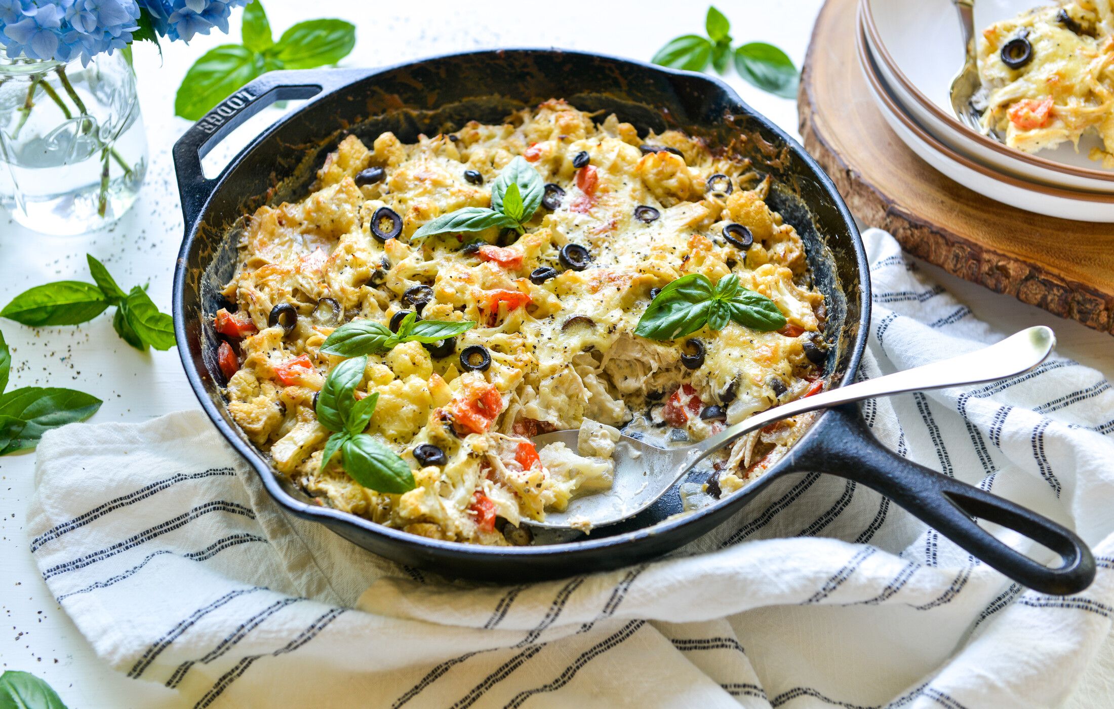 CREAMY KETO CAULIFLOWER CHICKEN SKILLET CASSEROLE-2