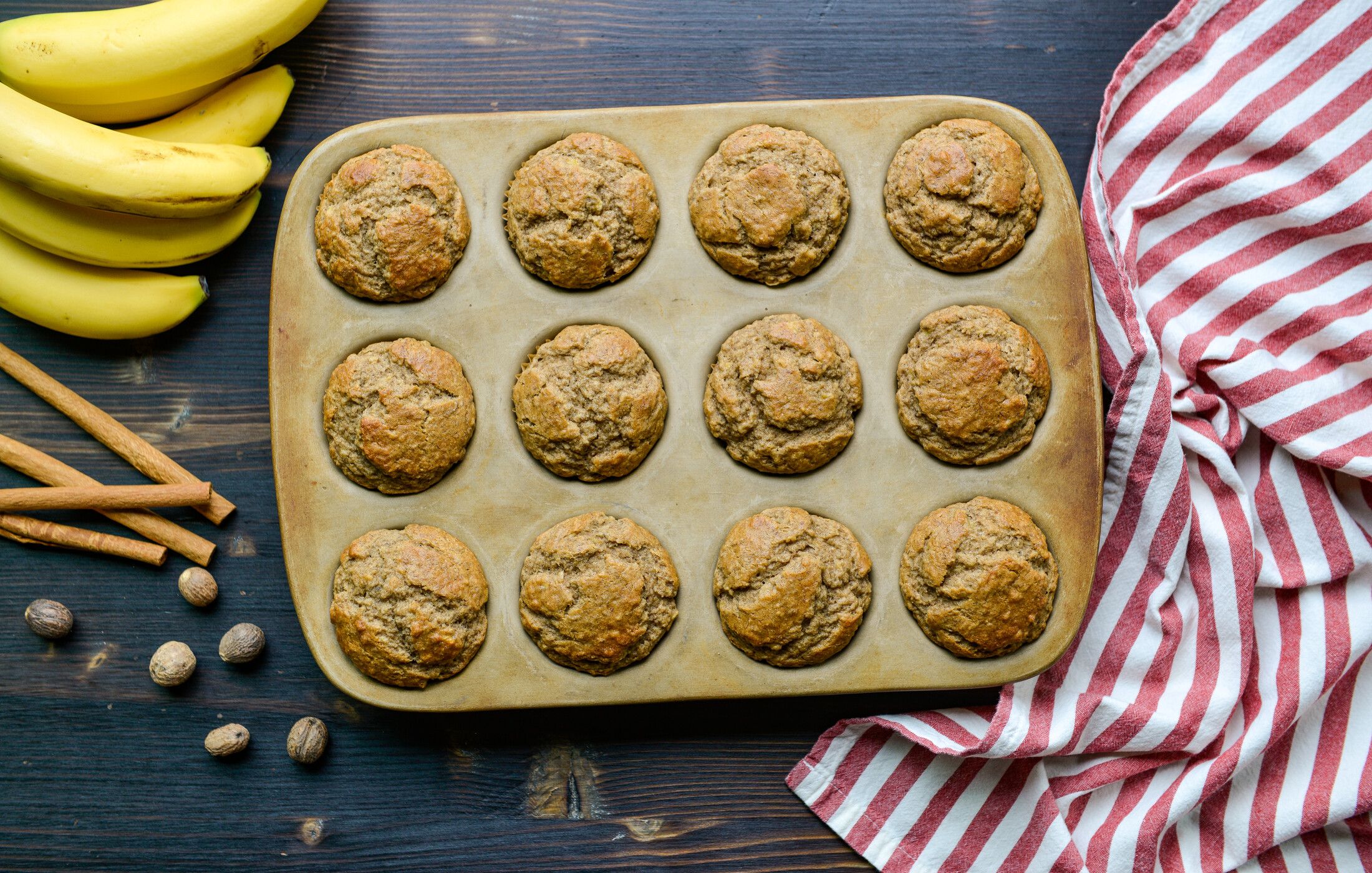 GLUTEN-FREE BANANA SPICE MUFFINS-1