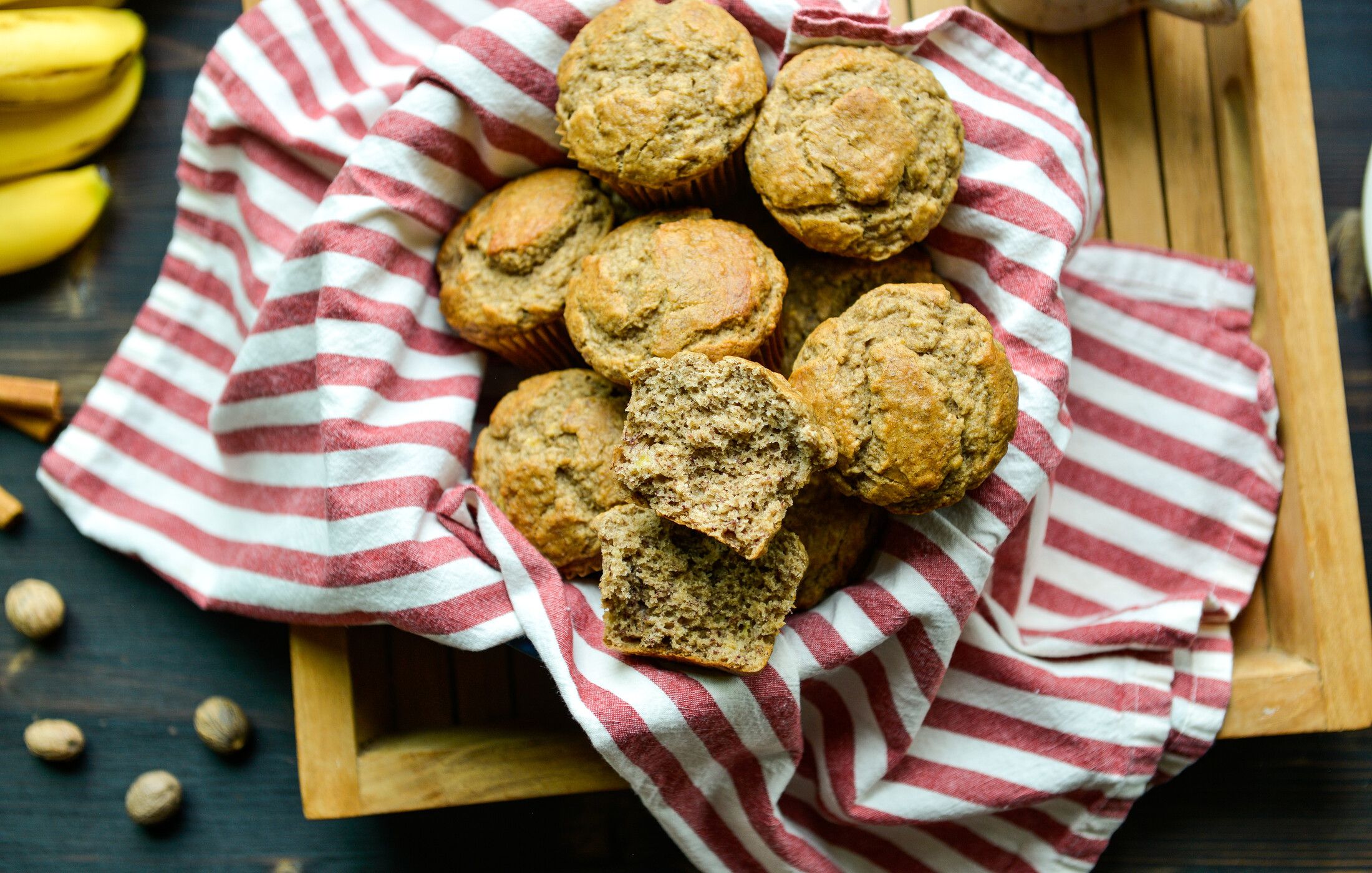 GLUTEN-FREE BANANA SPICE MUFFINS-3