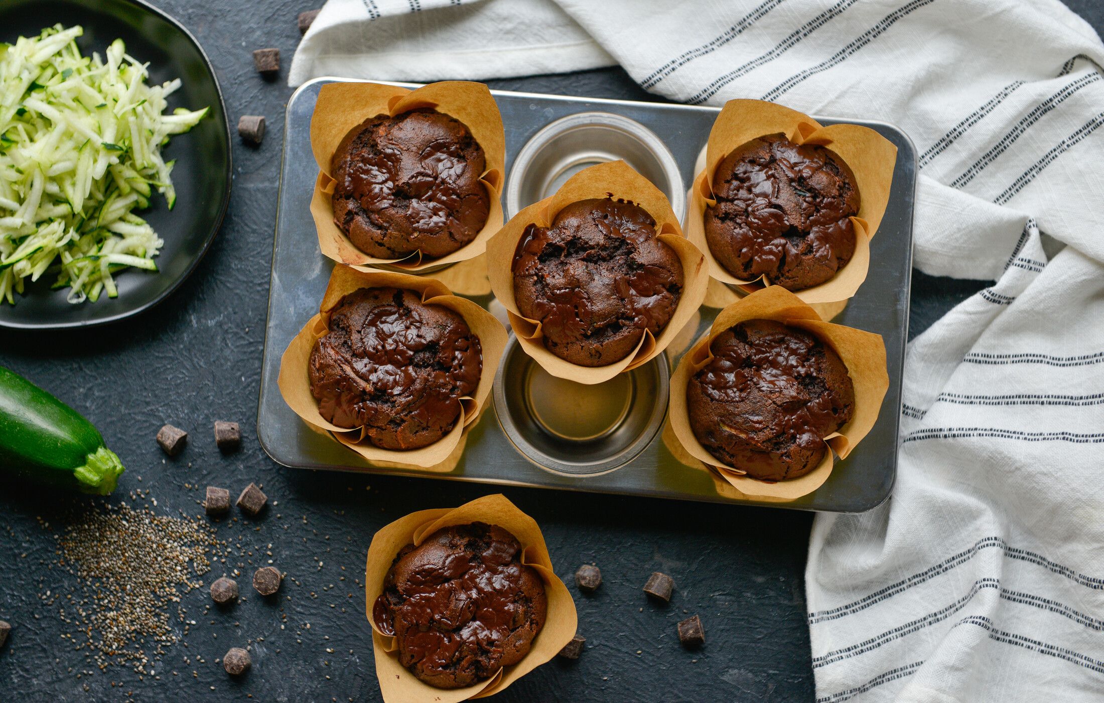 GLUTEN-FREE CHOCOLATE ZUCCHINI CUPCAKES-1