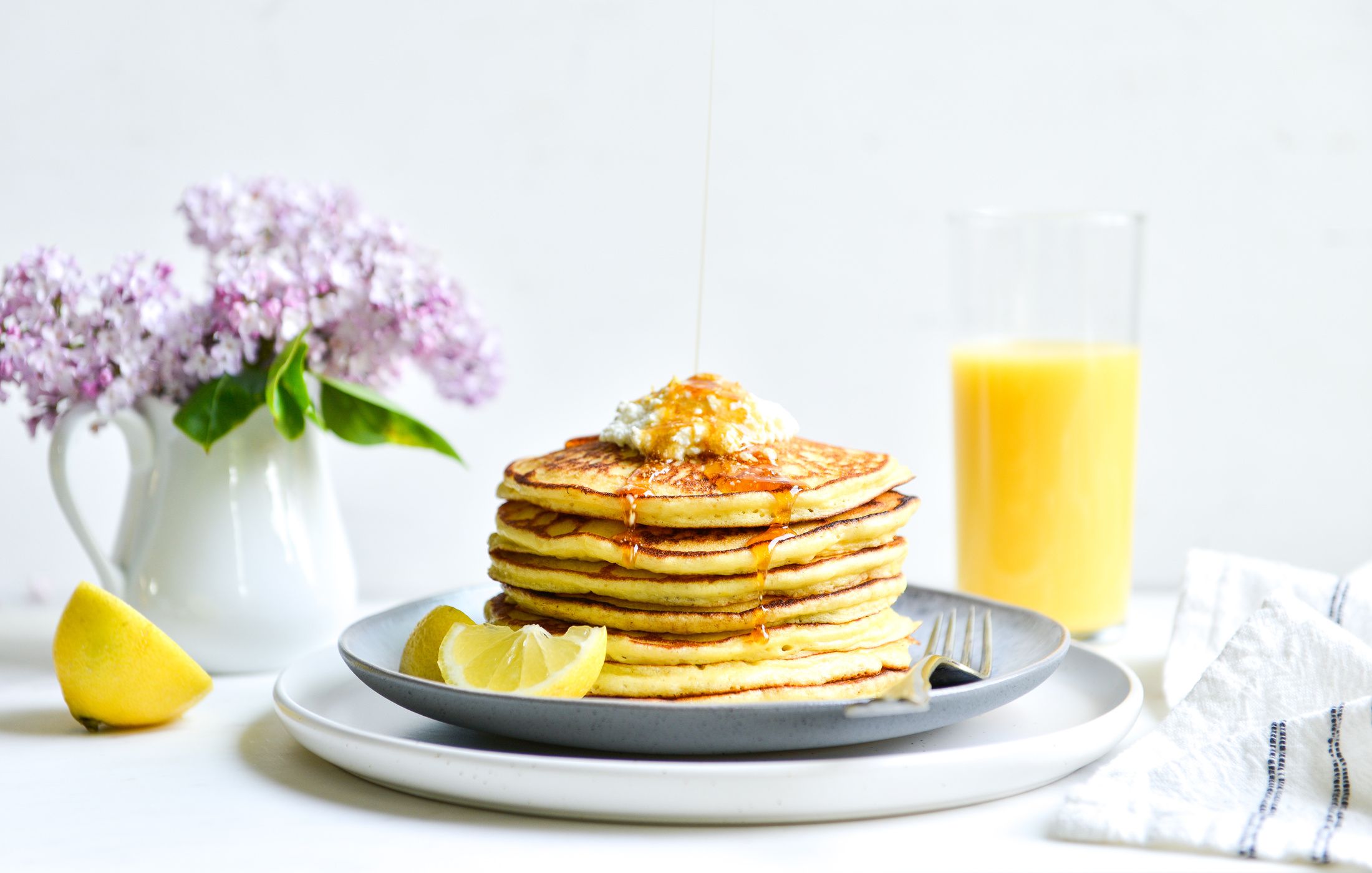 GLUTEN-FREE LEMON RICOTTA PANCAKES-2