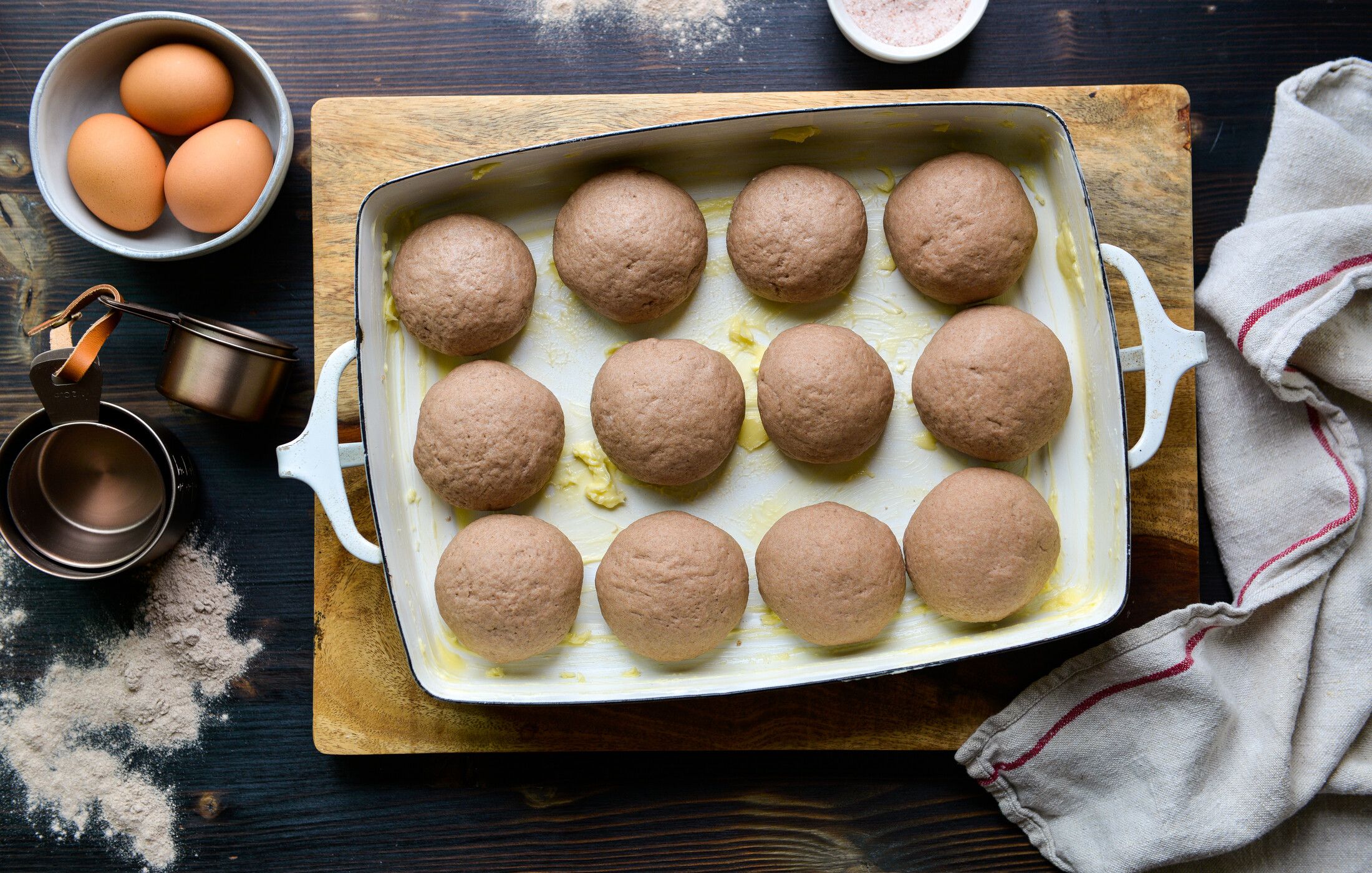 GLUTEN-FREE TEFF DINNER ROLLS-1