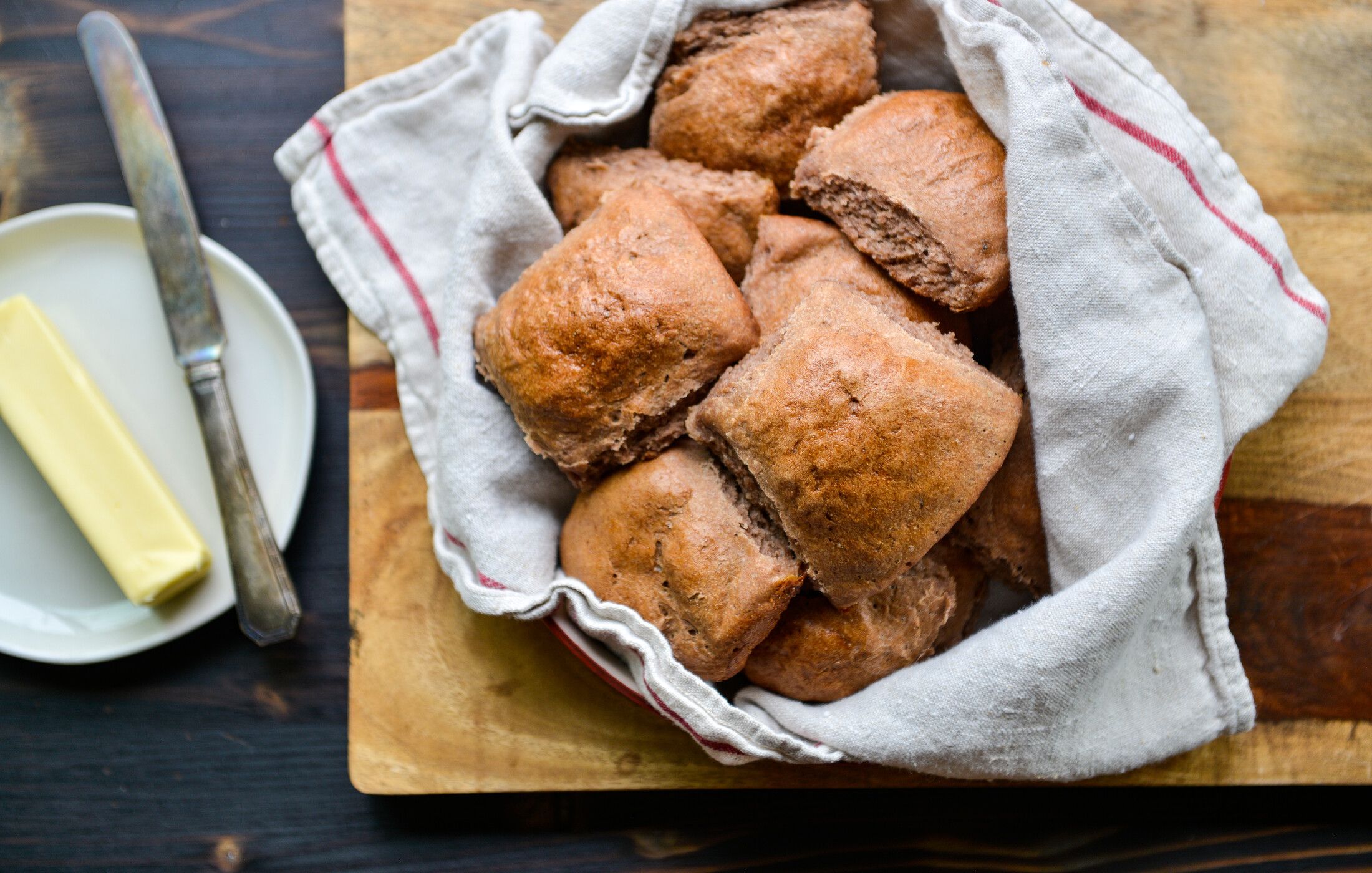 GLUTEN-FREE TEFF DINNER ROLLS-4