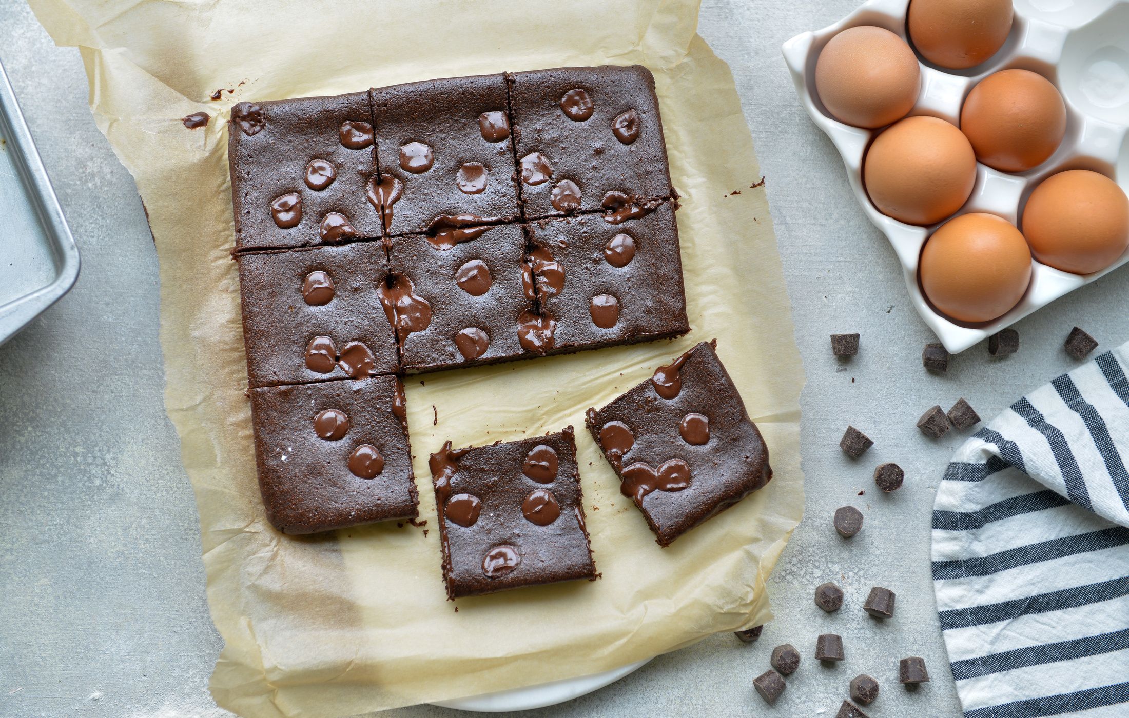 GRAIN-FREE CASSAVA FLOUR BROWNIES-4