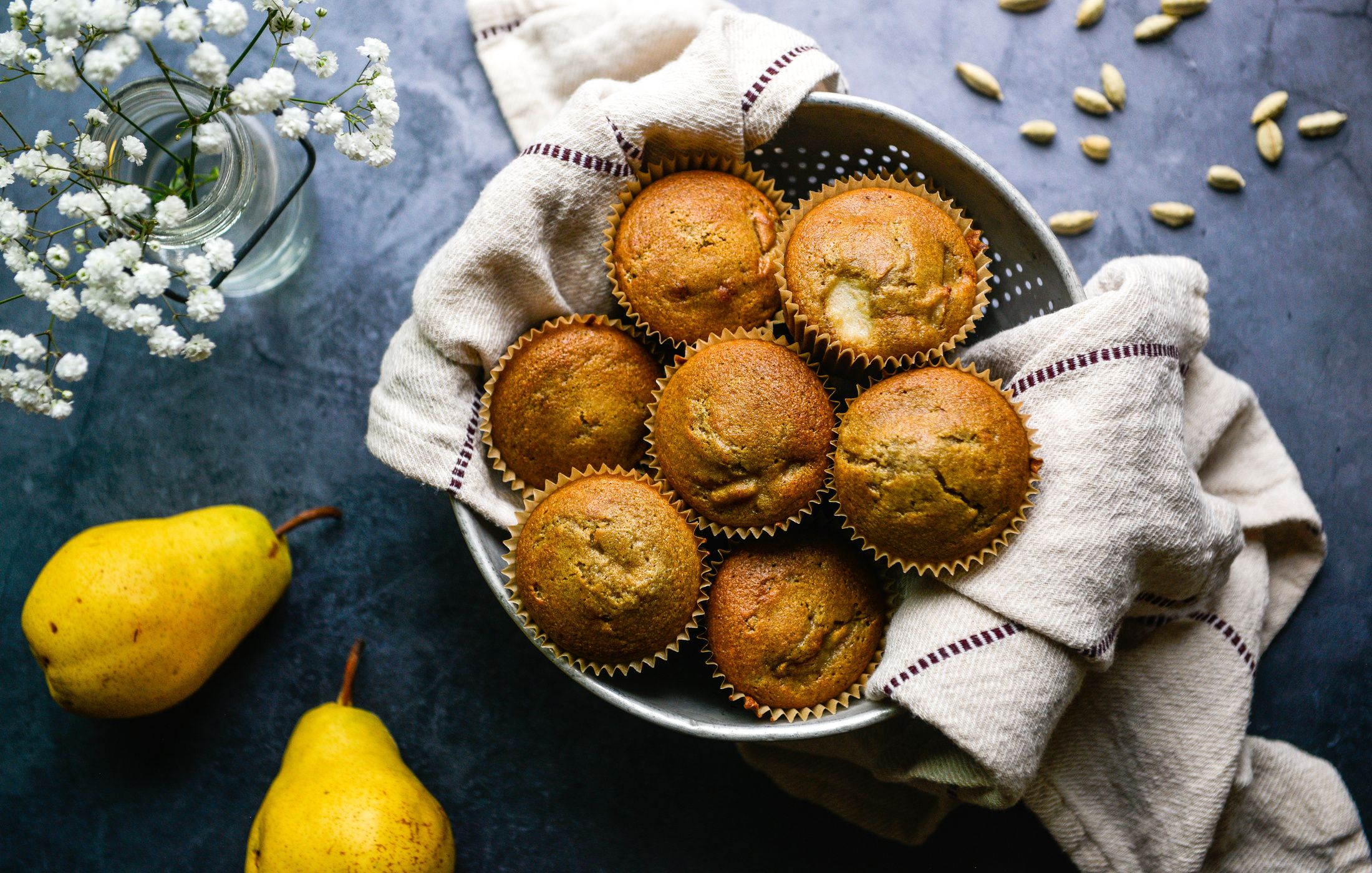 GRAIN-FREE NUT-FREE PEAR CARDAMOM MUFFINS-1