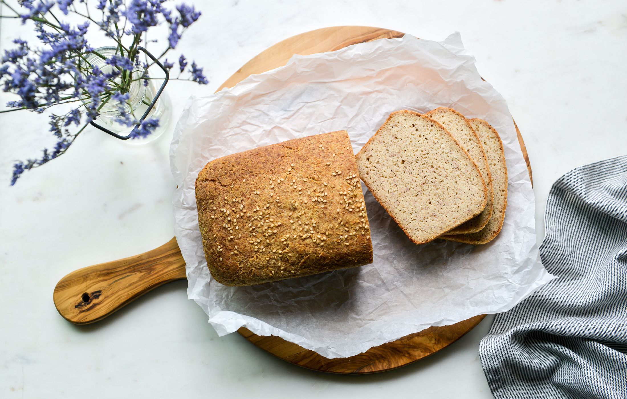 GRAIN-FREE YEAST SANDWICH BREAD EGG-FREE VEGAN-1