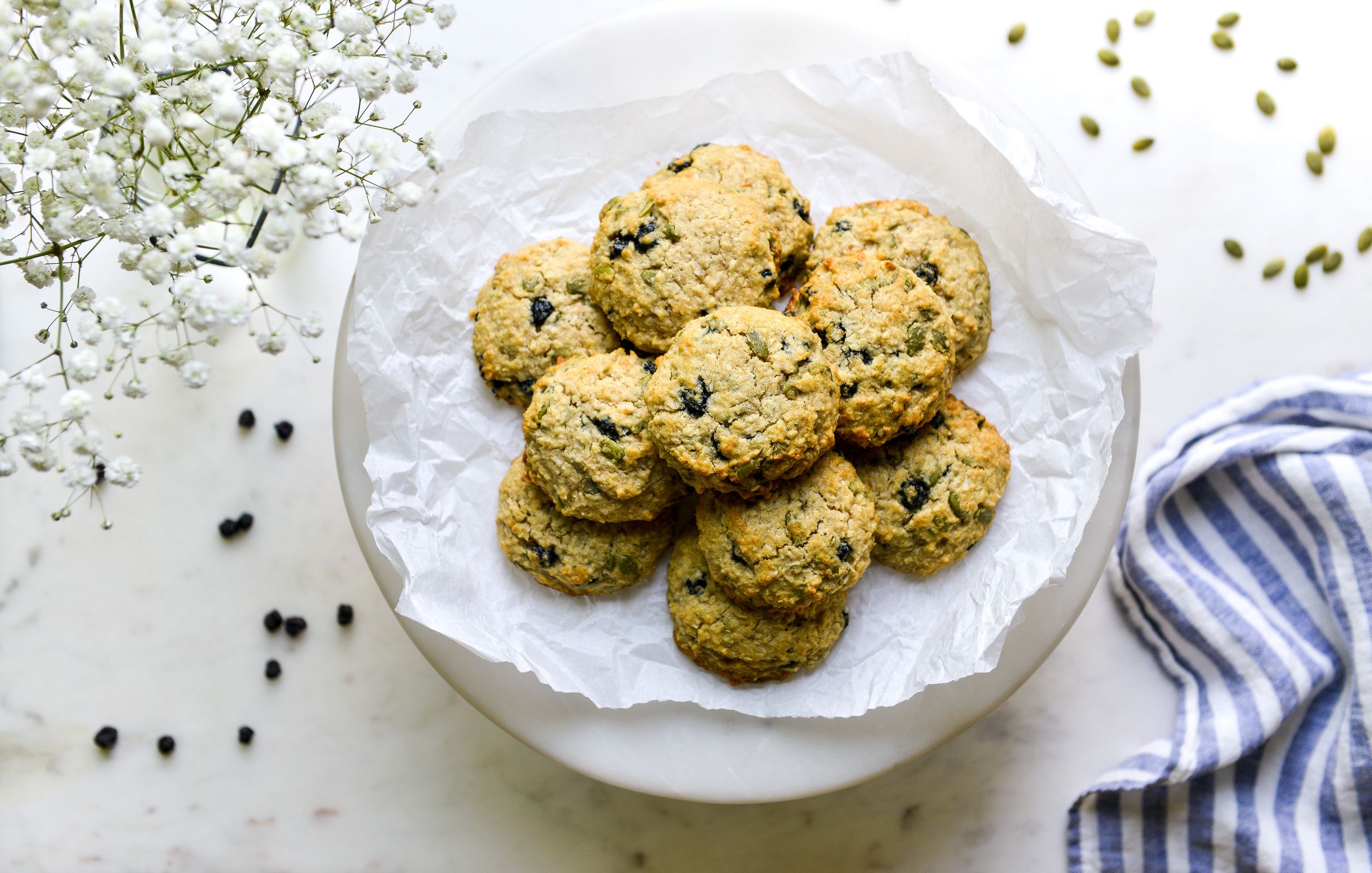 LOW-OXALATE BLUEBERRY PUMPKIN SEED COOKIES-1