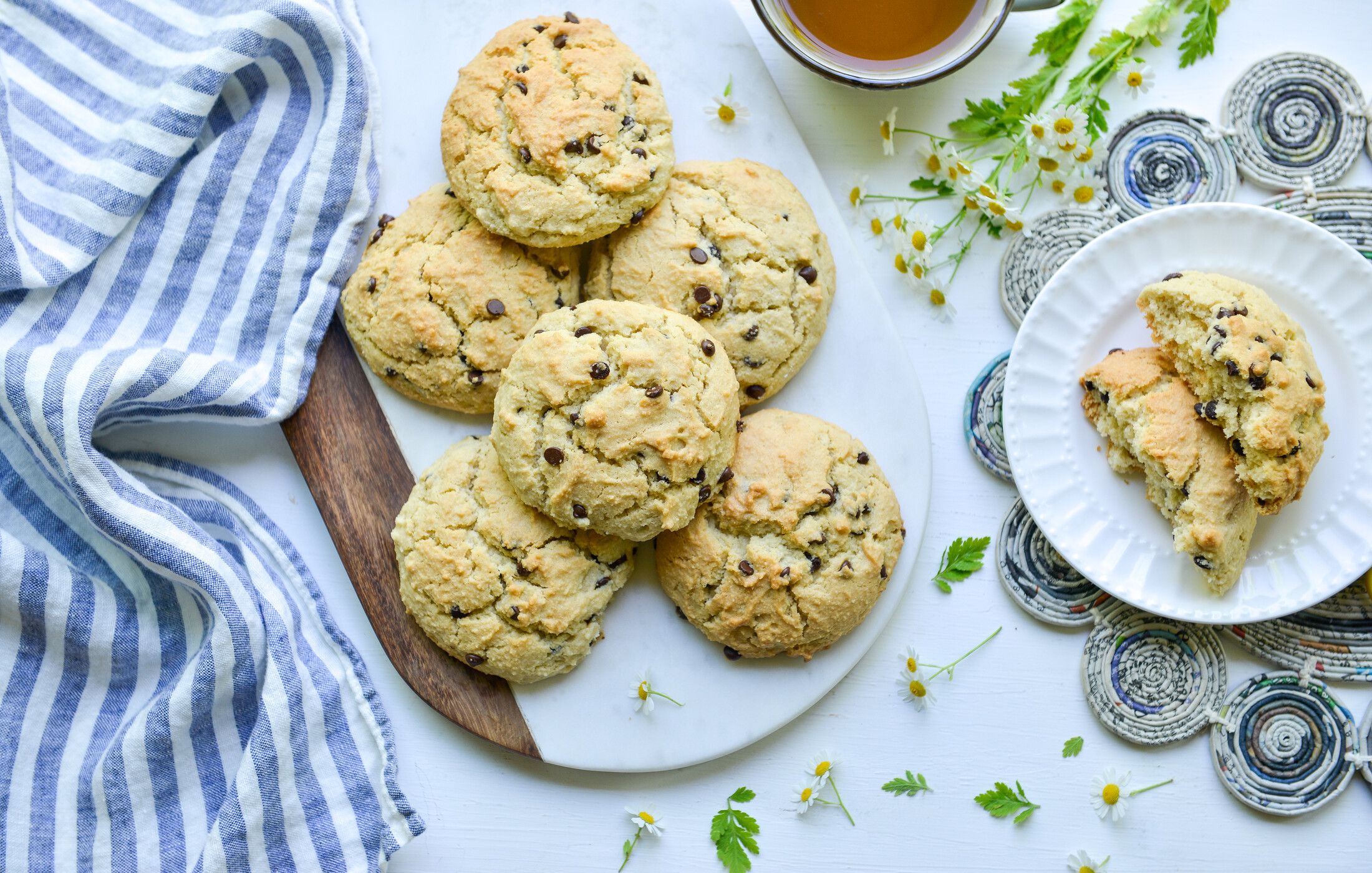 PALEO CHOCOLATE CHIP SCONES-1