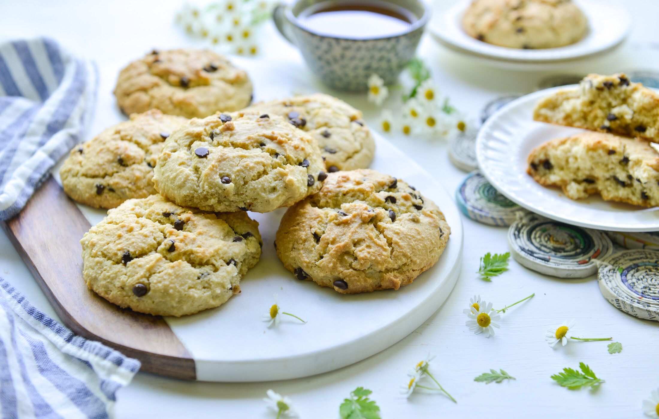 PALEO CHOCOLATE CHIP SCONES-2