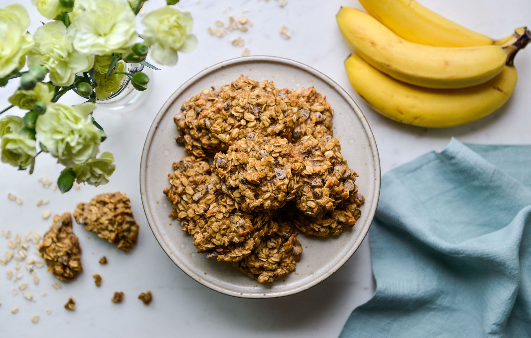 PEANUT BUTTER BANANA OATMEAL COOKIES-1