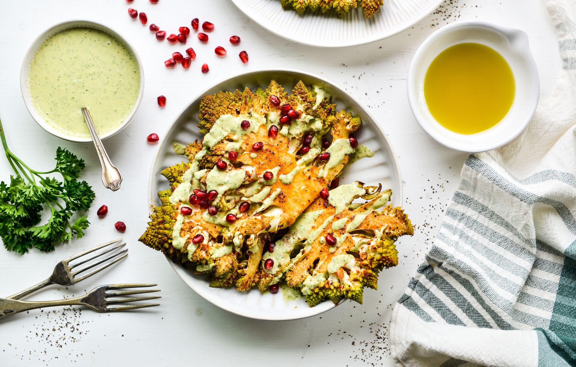 ROASTED ROMANESCO STEAKS-PARSLEY-TAHINI SAUCE-4