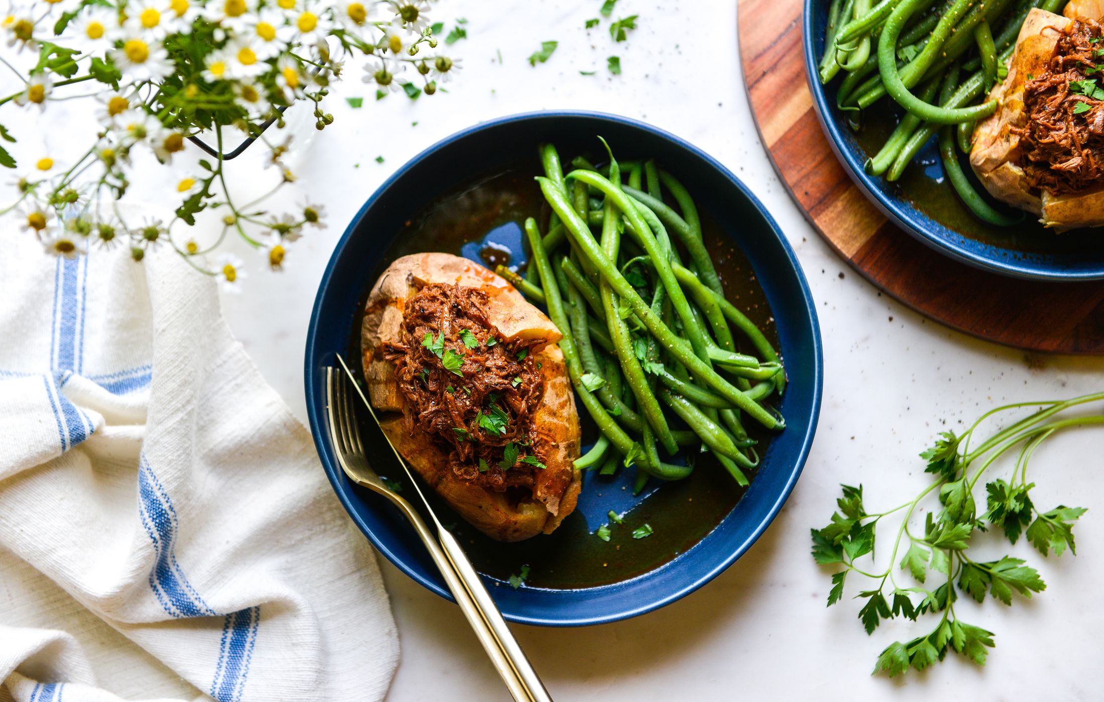 SHREDDED BARBECUED BEEF INSTANT POT-1