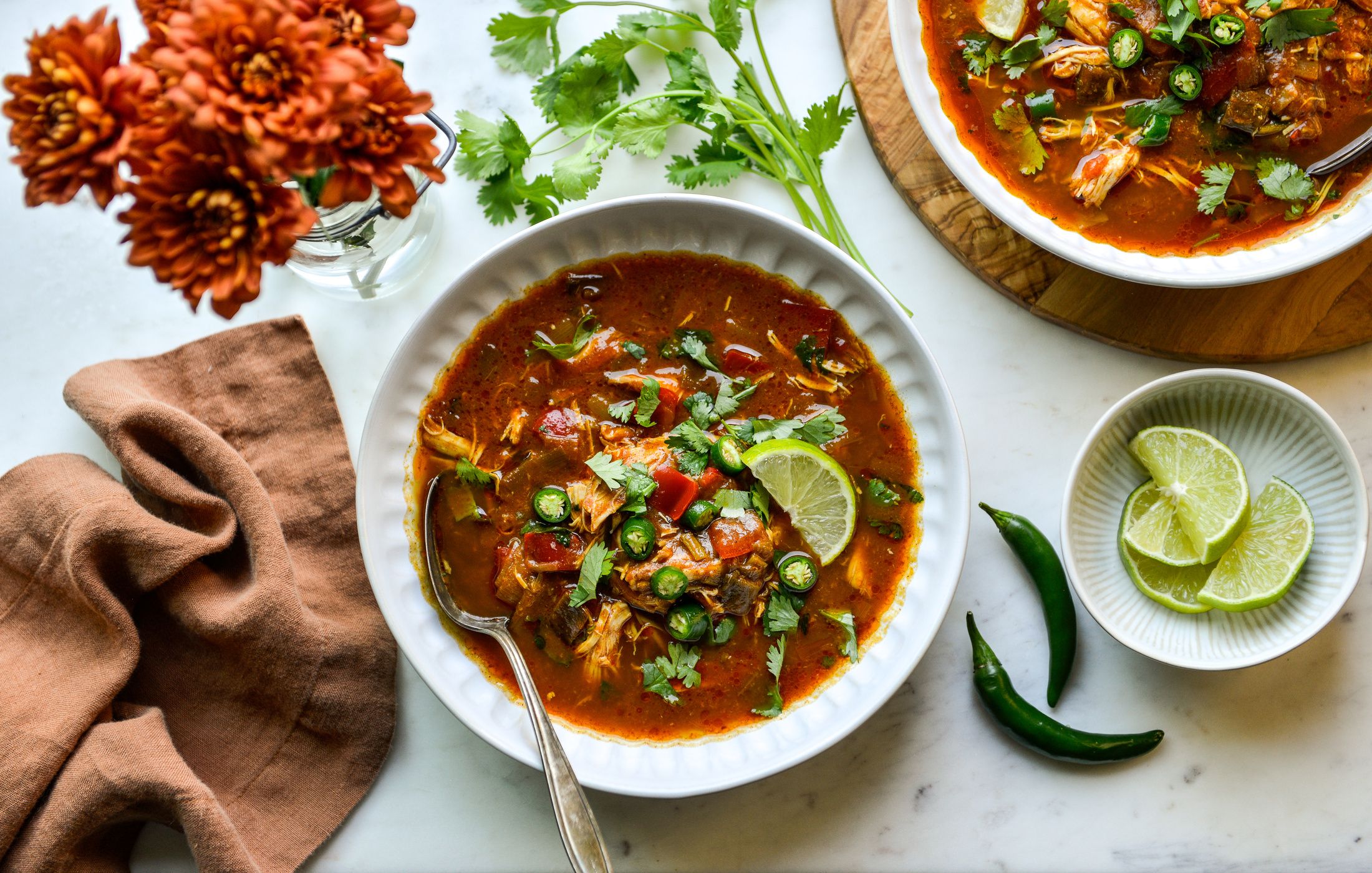 SLOW COOKER PUMPKIN CHICKEN CHILI-1