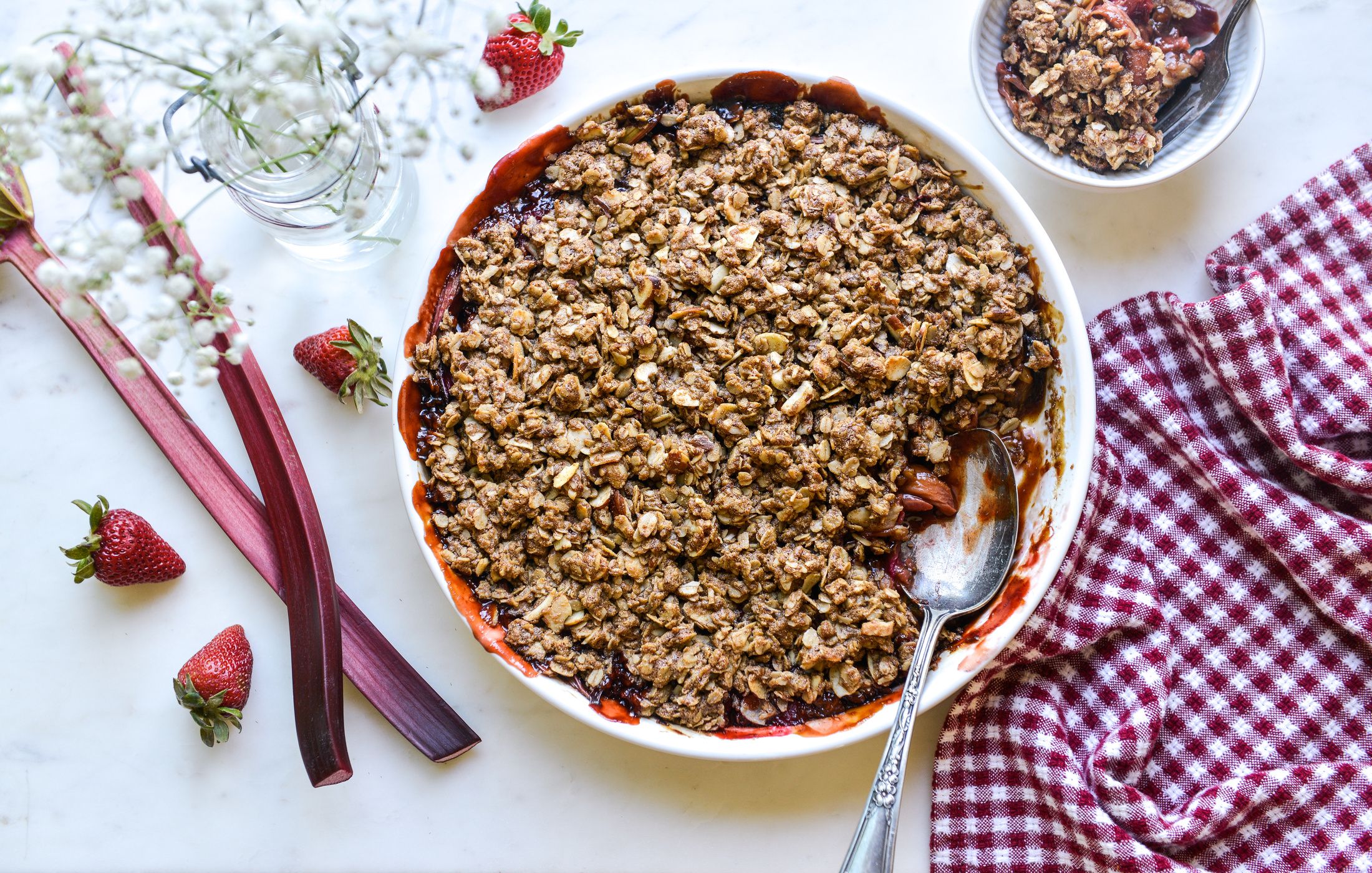 STRAWBERRY RHUBARB CRISP GLUTEN-FREE-1