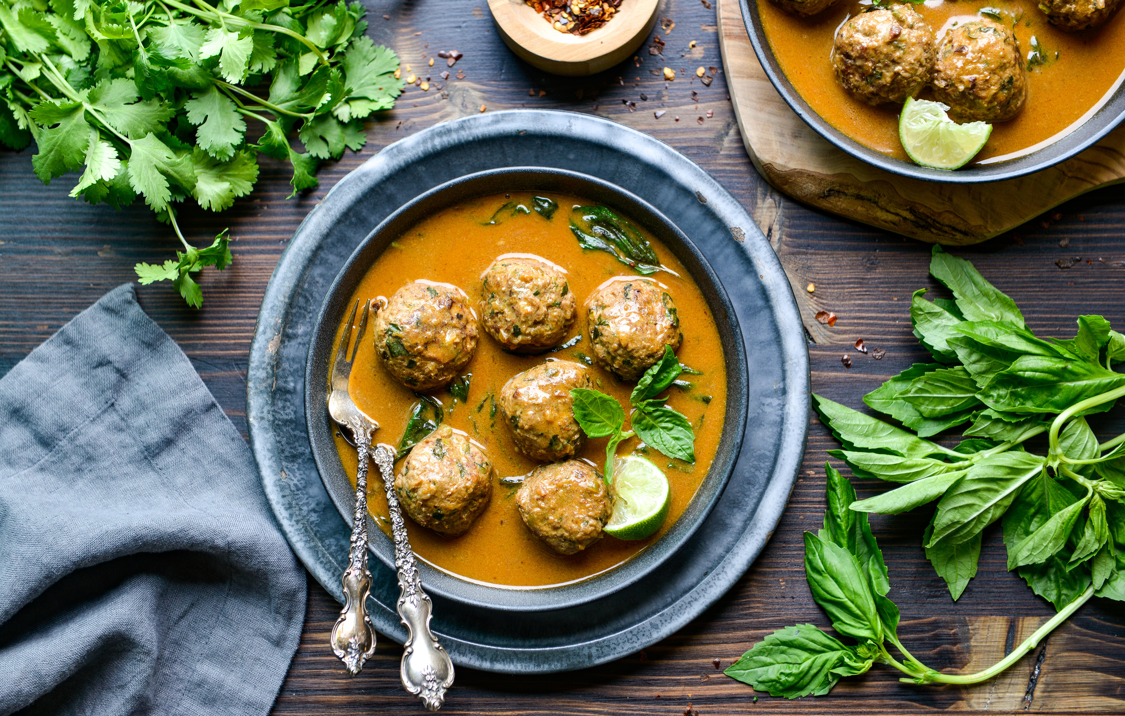 THAI CURRIED BEEF MEATBALLS-1