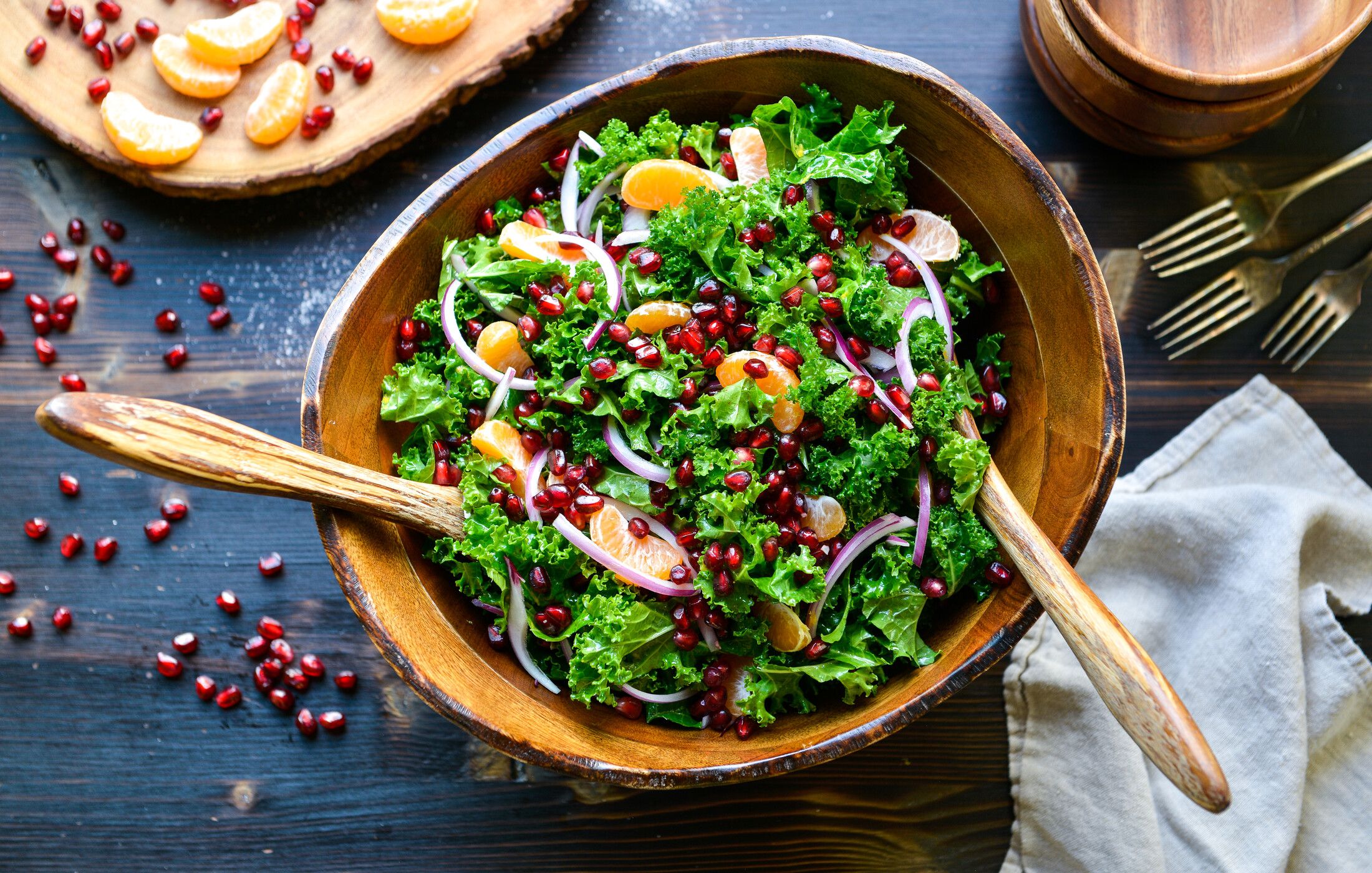 WINTER KALE AND POMEGRANATE SALAD-2