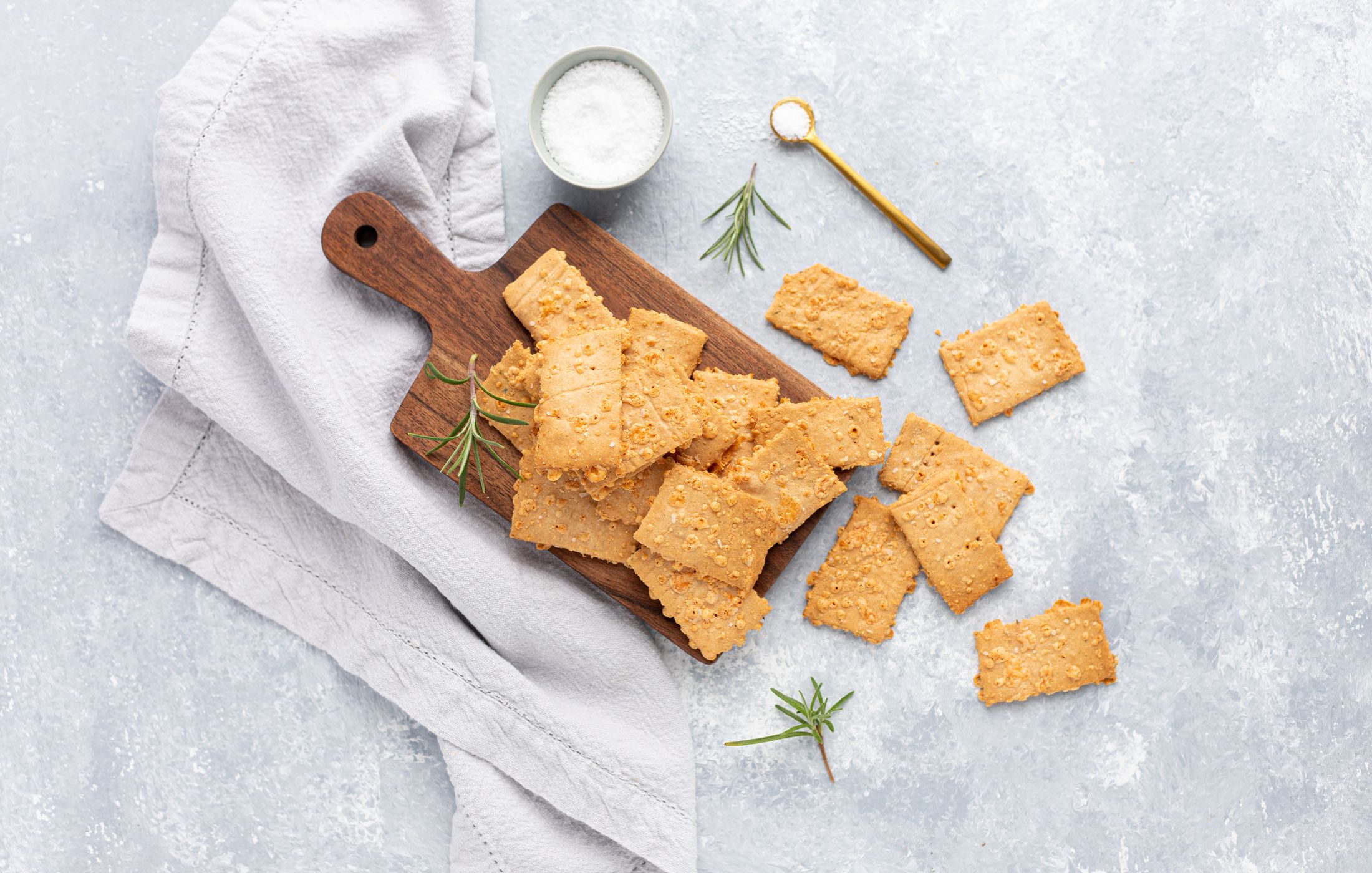 Rosemary Cheese Crackers