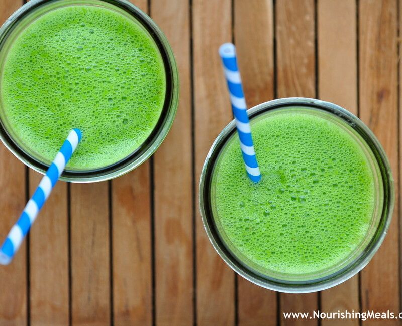 Creamy Almond Kale Smoothie