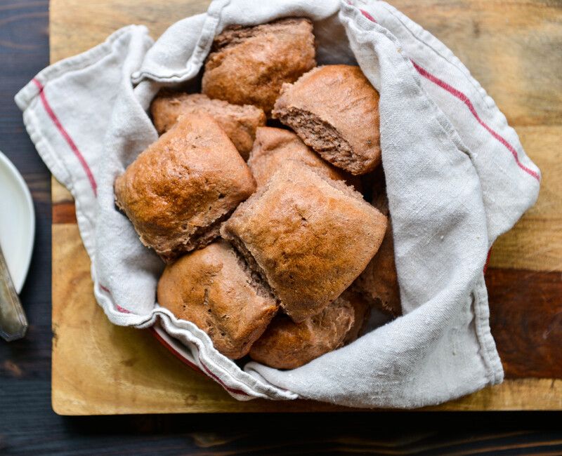 GLUTEN-FREE TEFF DINNER ROLLS-4