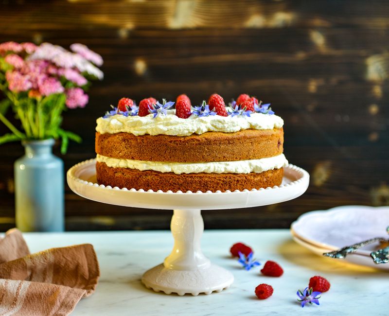 GRAIN-FREE VANILLA RASPBERRY CAKE-2