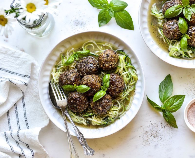 HERBED BEEF QUINOA MEATBALLS LOW-FODMAP-1