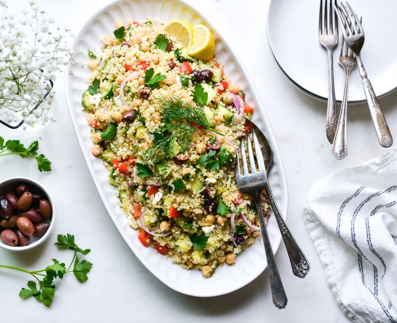 MEDITERRANEAN QUINOA AND CHICKPEA SALAD GLUTEN-FREE VEGAN-1