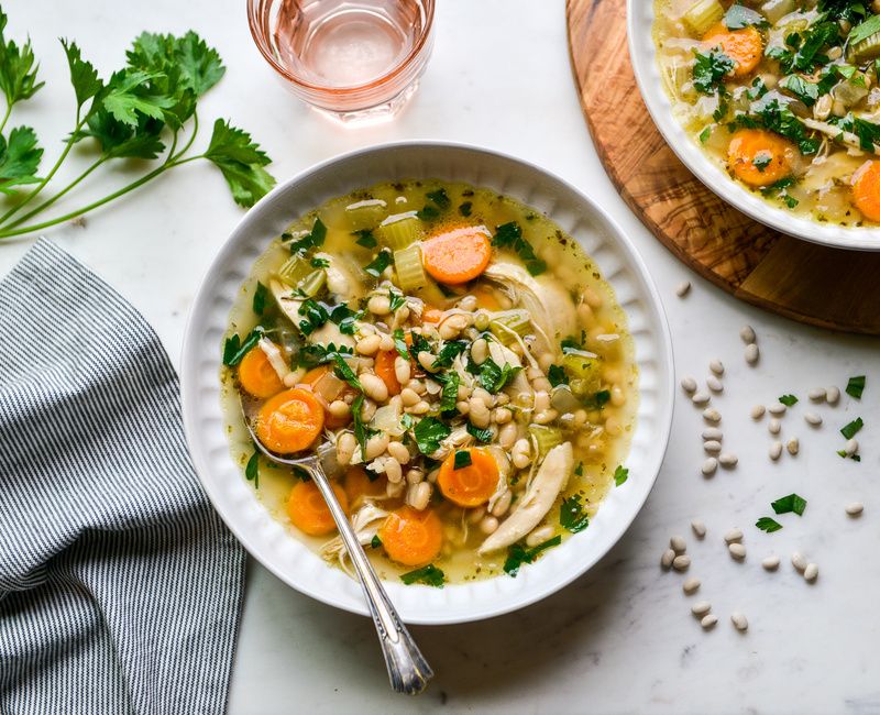 SLOW COOKER CHICKEN AND NAVY BEAN SOUP-1