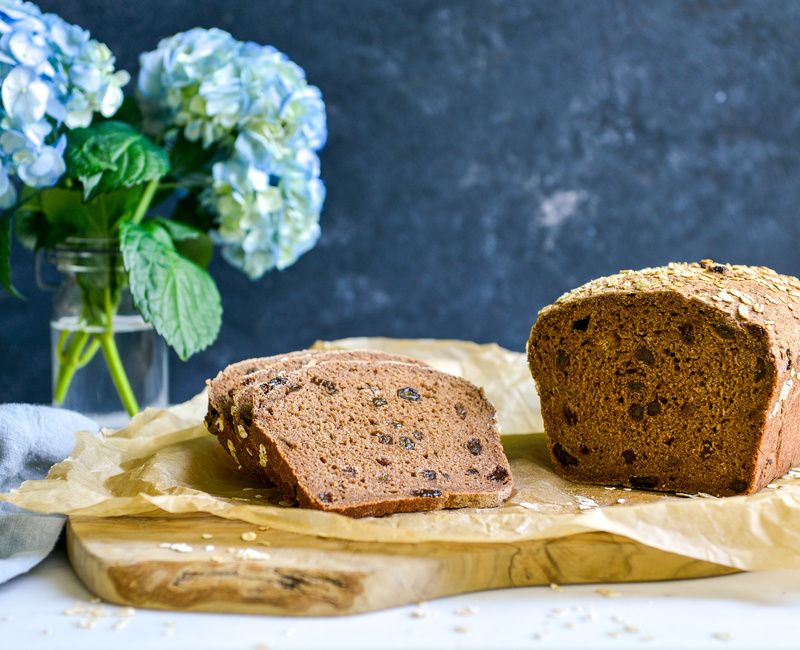 cinnamon raisin oatmeal bread-1