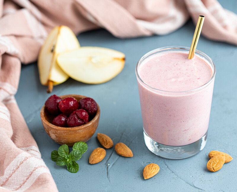 Vegan Raw Cherry-Almond Smoothie